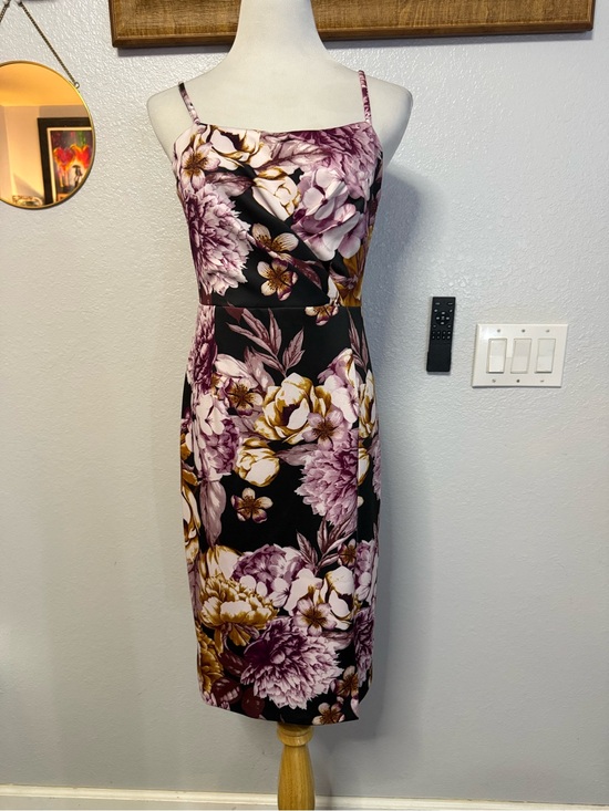 Maia Dresses & Skirts - Floral Midi Sheath Dress in Black and Mauve with Gold Accents